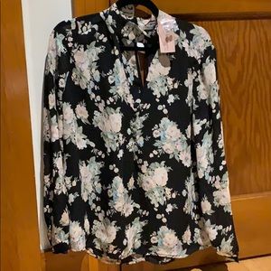 Philosophy blouse v neck with buttons NWT size M